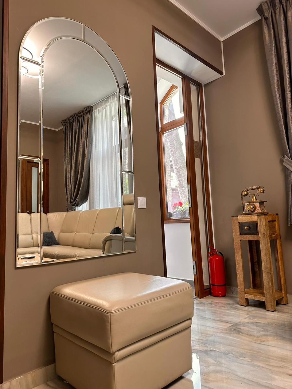 Apartament Casa Mugur